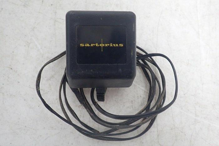 Used Sartorius QT12 QT 12 Industry 12000 g/1 g Digital Balance Scale with Wood Case