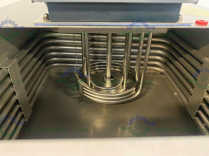 for parts or not working VWR 1156D Refrigerated/Heating Circulating Bath -30°C to 200°C 13 Liter 120V