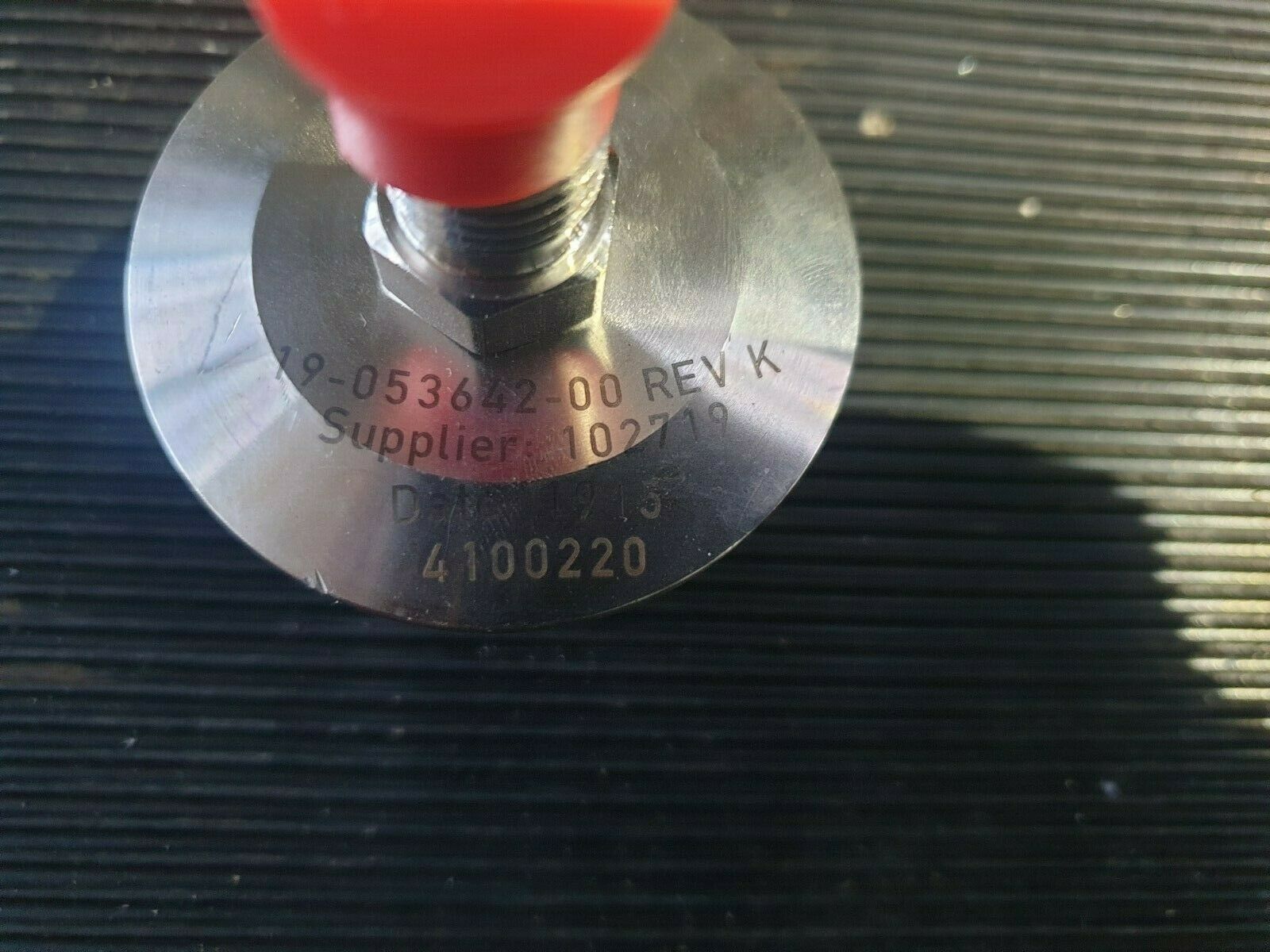 Used 19-053642-00 REV K gasshield Hi-Purity Gas Diffuser (rbd2.1b1)