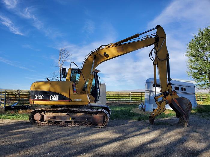 Used 2001 Cat 312C Excavator w/ Thumb ** 4000 Hrs **