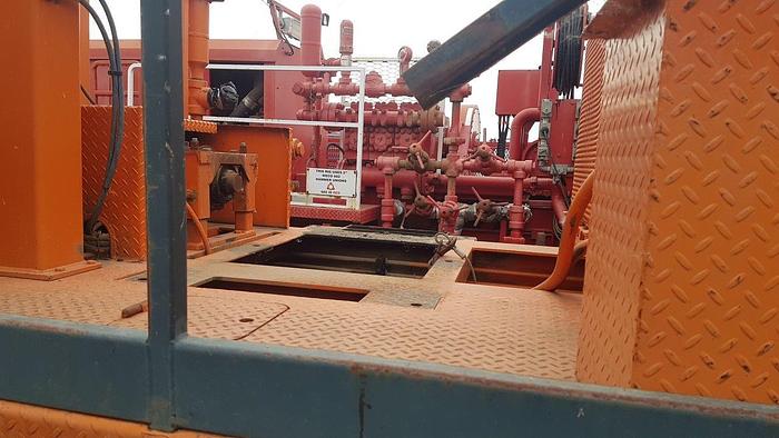 Used 2001 Frontier 4 Axle Carrier Style Oilfield Pump / Kill Truck