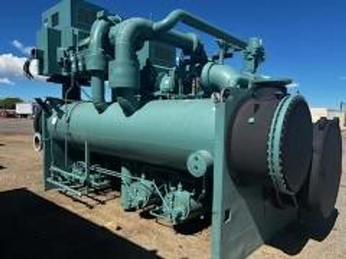 Used 800 Ton York Chiller Compound YK Heat Pump Chiller Model YKKRKPH9H0