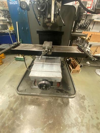 Used 2000 XYZ DPM CNC Toolroom Milling Machine