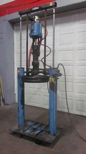 Used SEALANT EQUIPMENT & ENGINEERING DRUM PUMP (#9905)