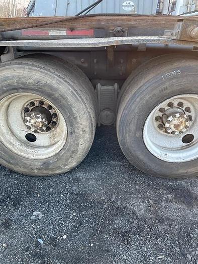 Used 2007 MACK GRANITE CV713 ROLL OFF TRUCK