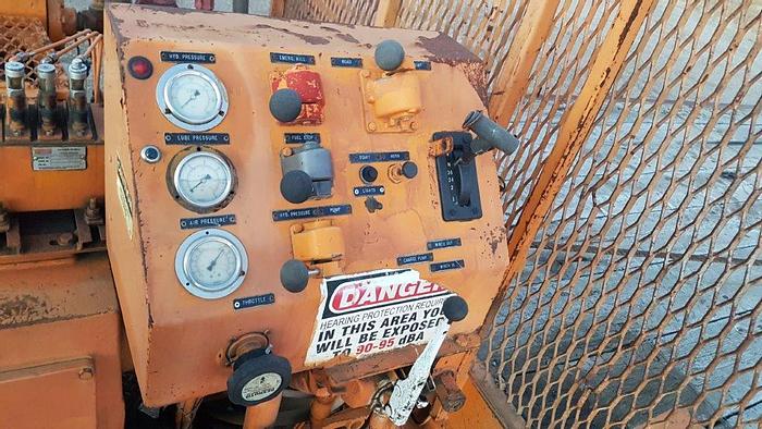 Used 1990 IHC INTERNATIONAL 4900 Tandem Axle Oilfield Pump/Kill Truck