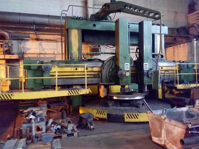 Used 1975 KOLOMNA 1540 (D4000x2000) Vertical turning lathe