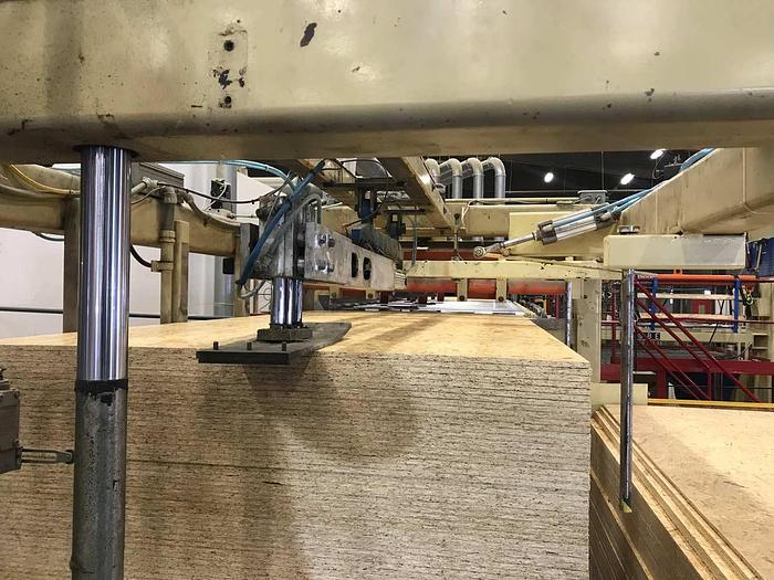 Used Globe Trim saw( equalizer saw ) for plywood