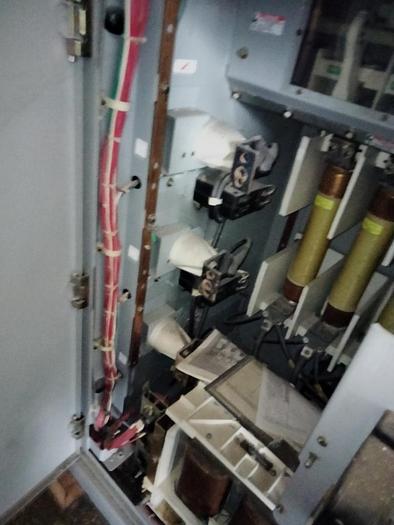 Used GENERAL ELECTRIC LIMITAMP CR194A118A2 300 HP CONTROLLER W/ DRAW-OUT AIR-BREAK CONTACTOR  THREE UNITS