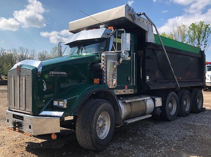 Used 2009 KENWORTH T800