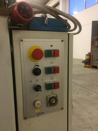 Gebruikt Afffilatrice per coltelli MVM modello PX con piano magnetico mm 1000