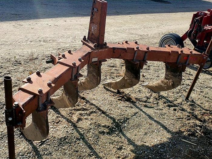 Used International 5 Shank Ripper