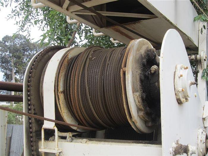 Used 1972 Ford Pump Hoist 15T Rig