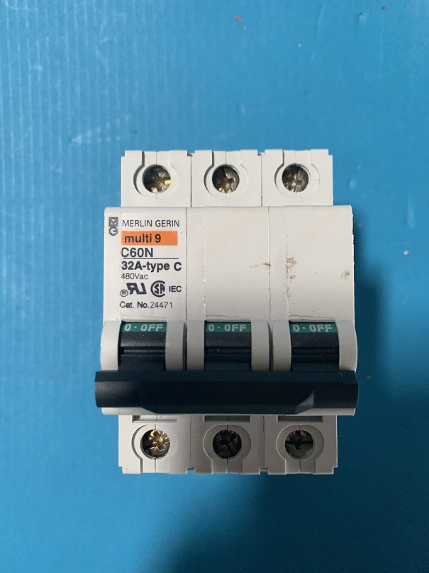 Used Merlin Gerin Earth Leakage Circuit Breaker C60N 32A-type