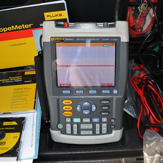 Used Fluke 199XRAY Medical Scopemeter 200MHz 2.5GS/s with Accessories and case