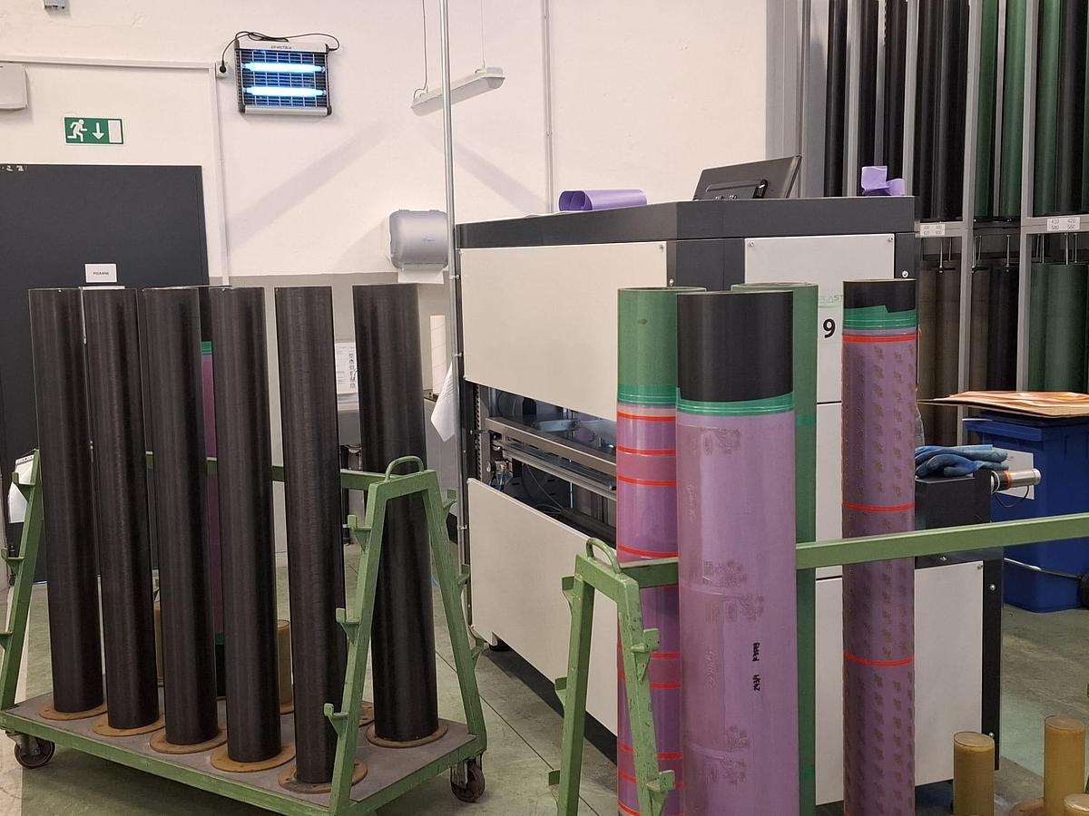Used (visible in production) 2003 Flexotecnica Tachys-G (gearless) 8 colors C.I. flexo (1300 mm)