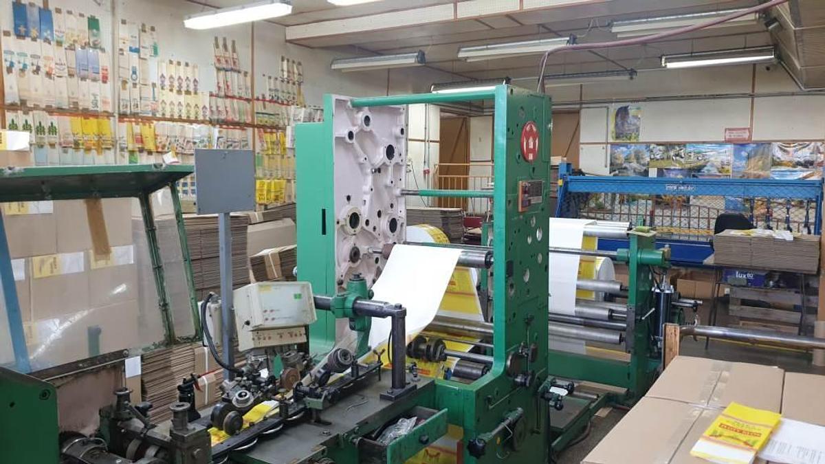 Used (assembled but no longer visible in production) WINDMÖLLER & HÖLSCHER (W&H) TRIUMPH 1  | SOS paper bag making machine