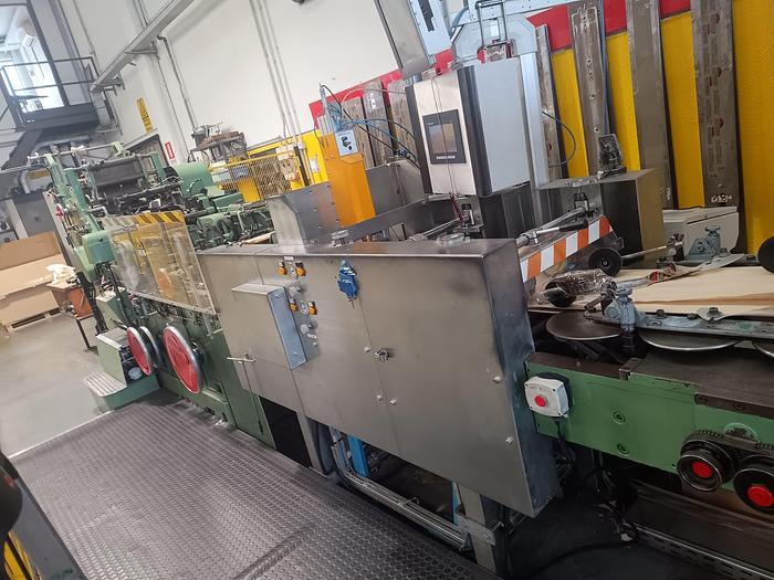 Used (visible in production) W&H TRIUMPH 3A with in-line 2 col. flexo | Square bottom paper bag makign machine (1/2 plies bags)