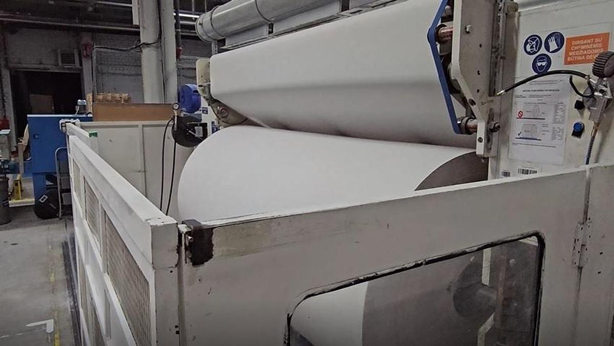 Used (visible in production) 1999 FABIO PERINI 702G slitter rewinder + 2003 MACDUE packaging line | for production and packaging of tissue rolls