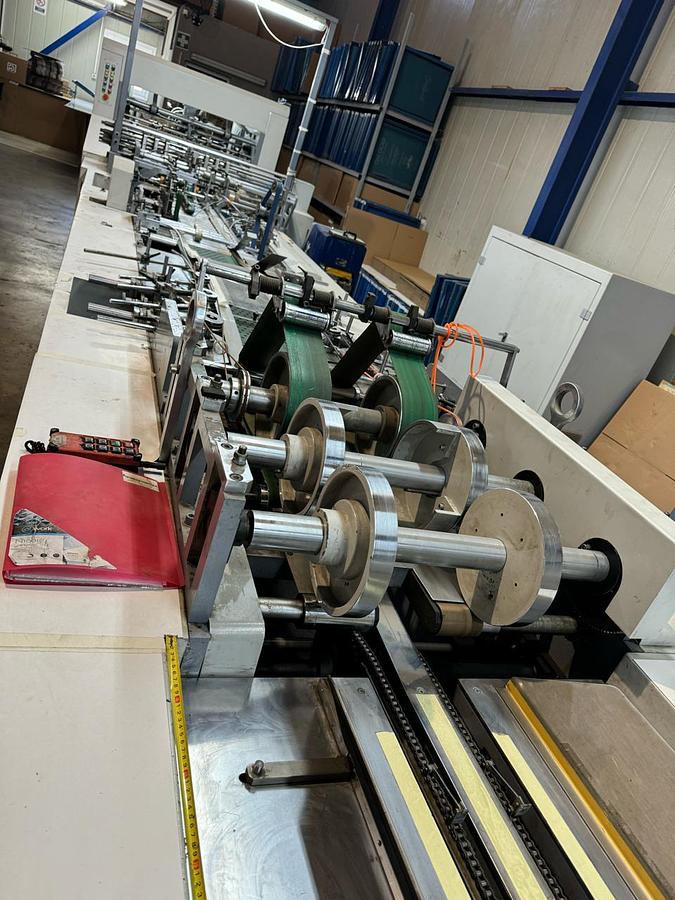 Used (visible in production) 2015 FANGBANG / JIANSHE  Sheet-Fed Paper Boutique Bag Making Machine  Model: ZD-QFP14B