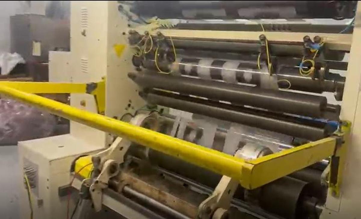 Used (visible in production) 1998 LAEM TR 305/06 SLITTER-REWINDER