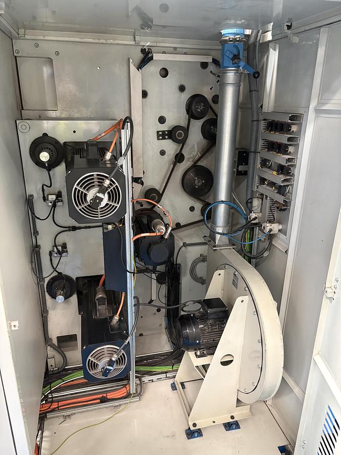Used (visible in production) 2013 GIAVE ARES RG 160 1300