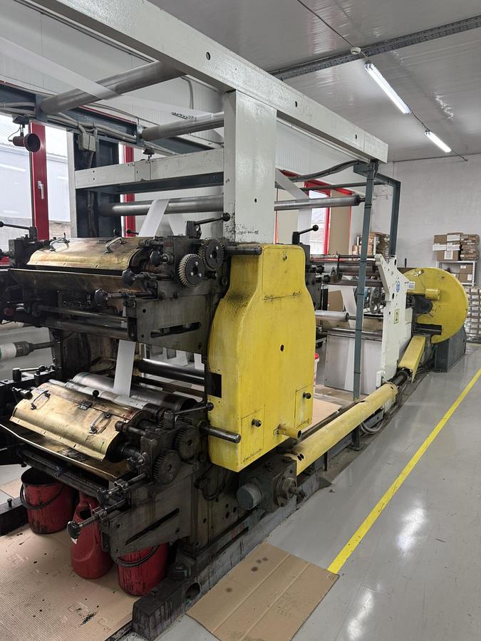 Used (visible in production) W&H MATADOR 26 with in-line flexo printer | Flat and gusseted paper bag making machine