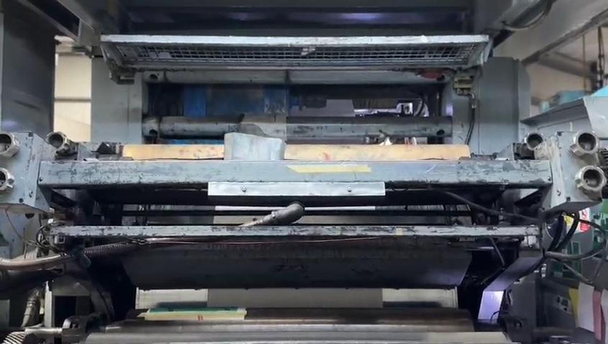 Used (visible in production) 1996 UTECO Coral 675 RR Mod. 120 - 6 color reel to reel flexo 