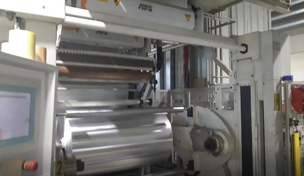 Used (visible in production) 2005 FISCHER & KRECKE FLEXPRESS 16S-8 | 8 colours C.I. flexo