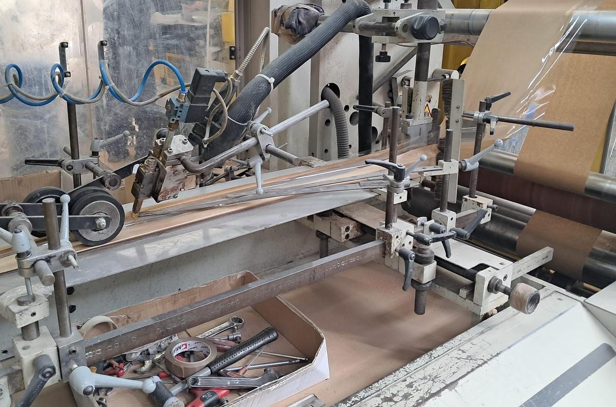 Used (visible in production) 2008 HOLWEG HOLWEG RS 26 Servotech | flat satchel paper bag making machine with window unit and in line flexo