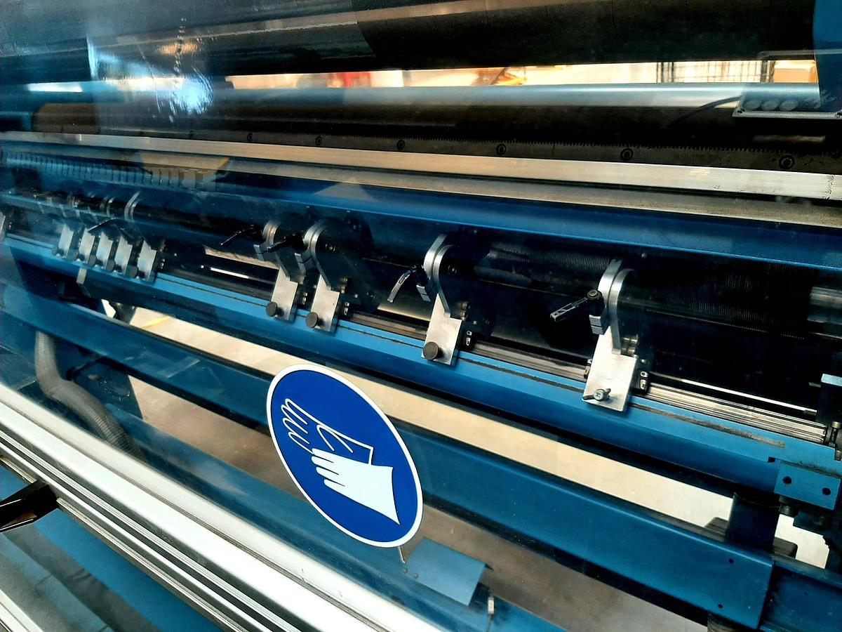 Used (visible in production) KAMPF Conslit II 20/085 | Slitter-Rewinder (2050 mm)