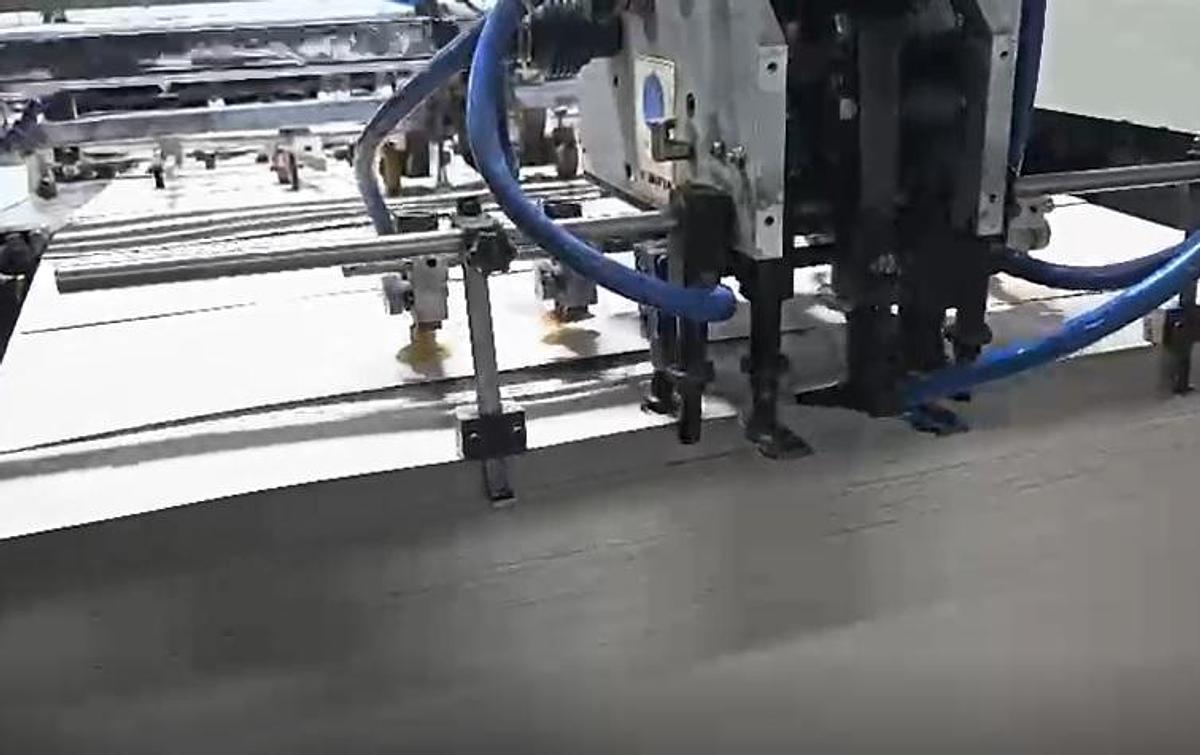Used 2006 WEN CHYUAN MACHINERY (Taiwan) KYEK-102 DRM-K | Sheet-Fed Water-Based Laminating Machine