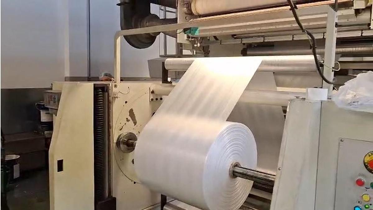 Used (visible in production) 2003 Flexotecnica Tachys-G (gearless) 8 colors C.I. flexo (1300 mm)