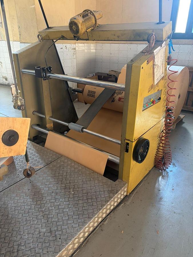 Used (visible in production) 2001 CURIONI SUN MASTER 540 - square bottom paper bag making machine with twisted handles unit