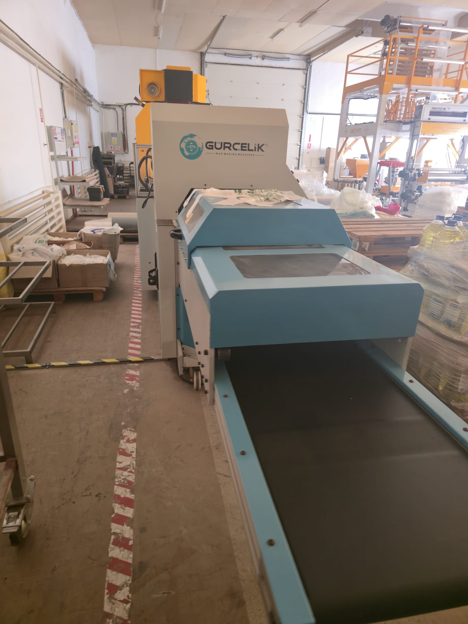 Used GÜRÇELİK ARLAS 500-T | T-Shirt Bag Cutting Machine (year 2022 but never used / like new)