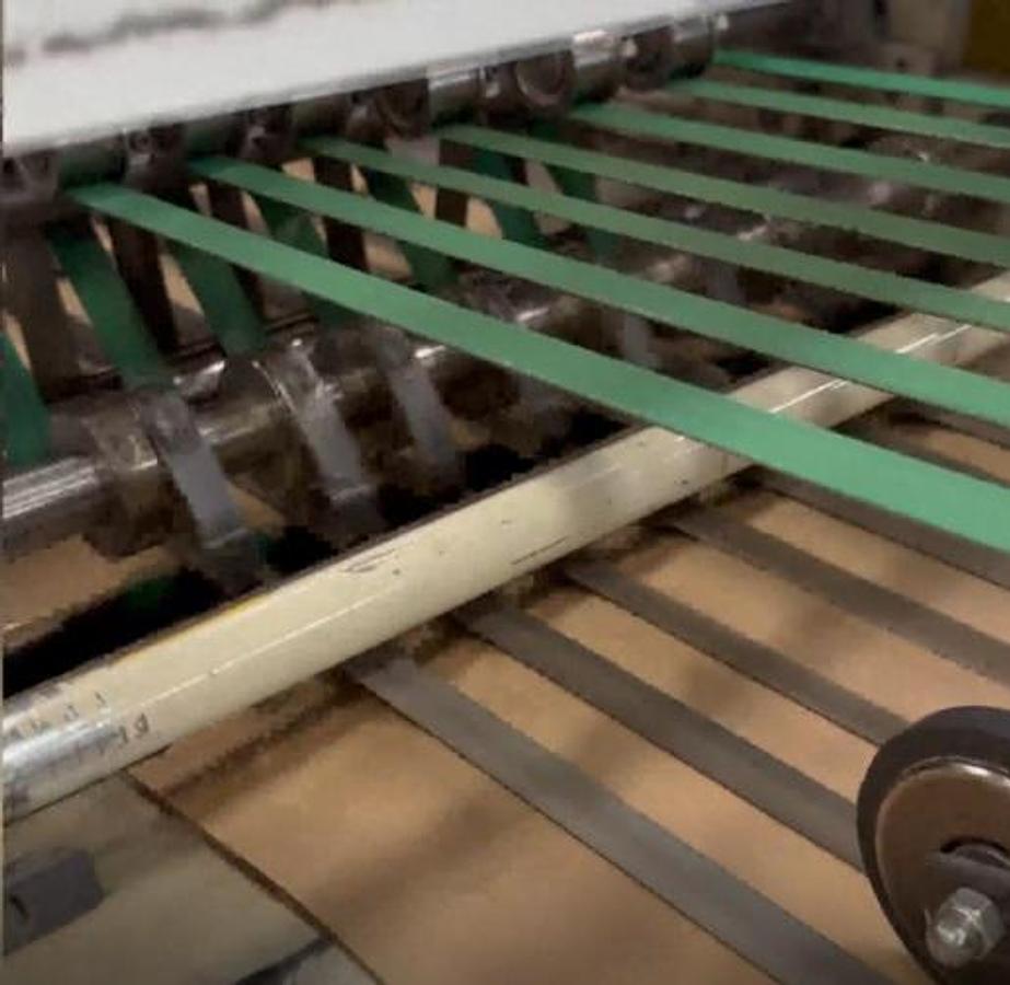 Used 2009 HOLWEG CTH-1 Sheet cutter with 2 colors printer and waxing unit