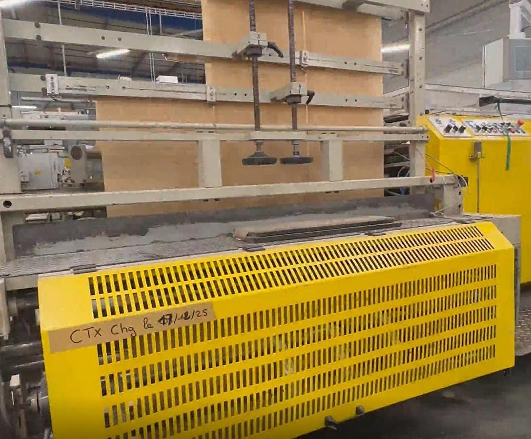 Used 2009 HOLWEG CTH-1 Sheet cutter with 2 colors printer and waxing unit