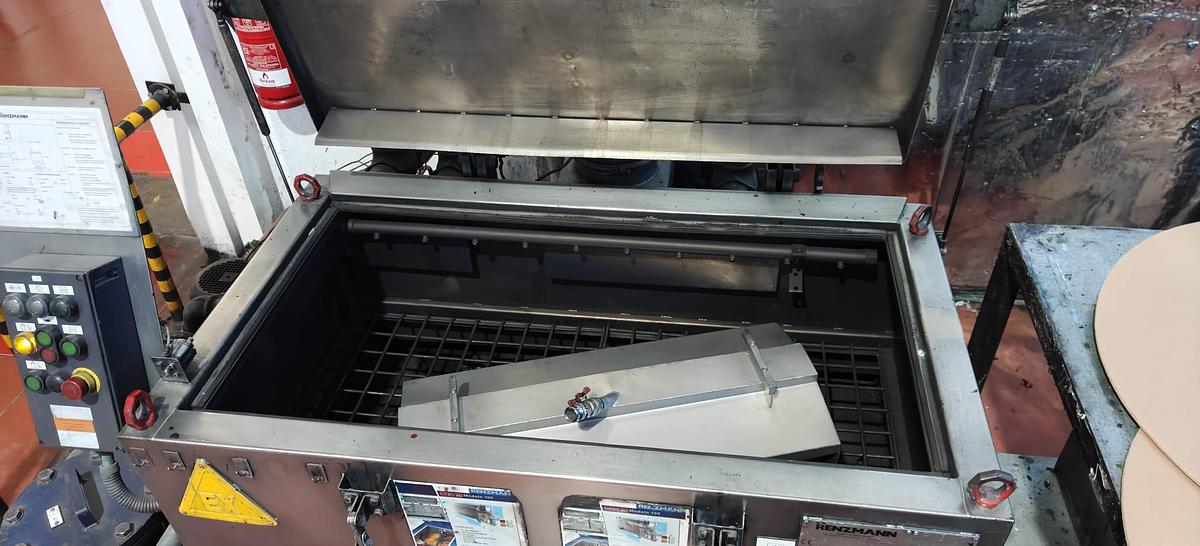 Used 2012 RENZMANN WM 100 - Washing machine