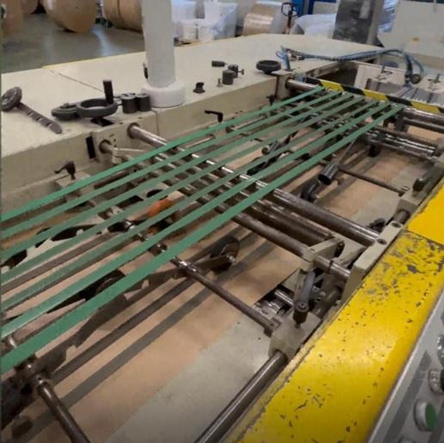 Used 2009 HOLWEG CTH-1 Sheet cutter with 2 colors printer and waxing unit