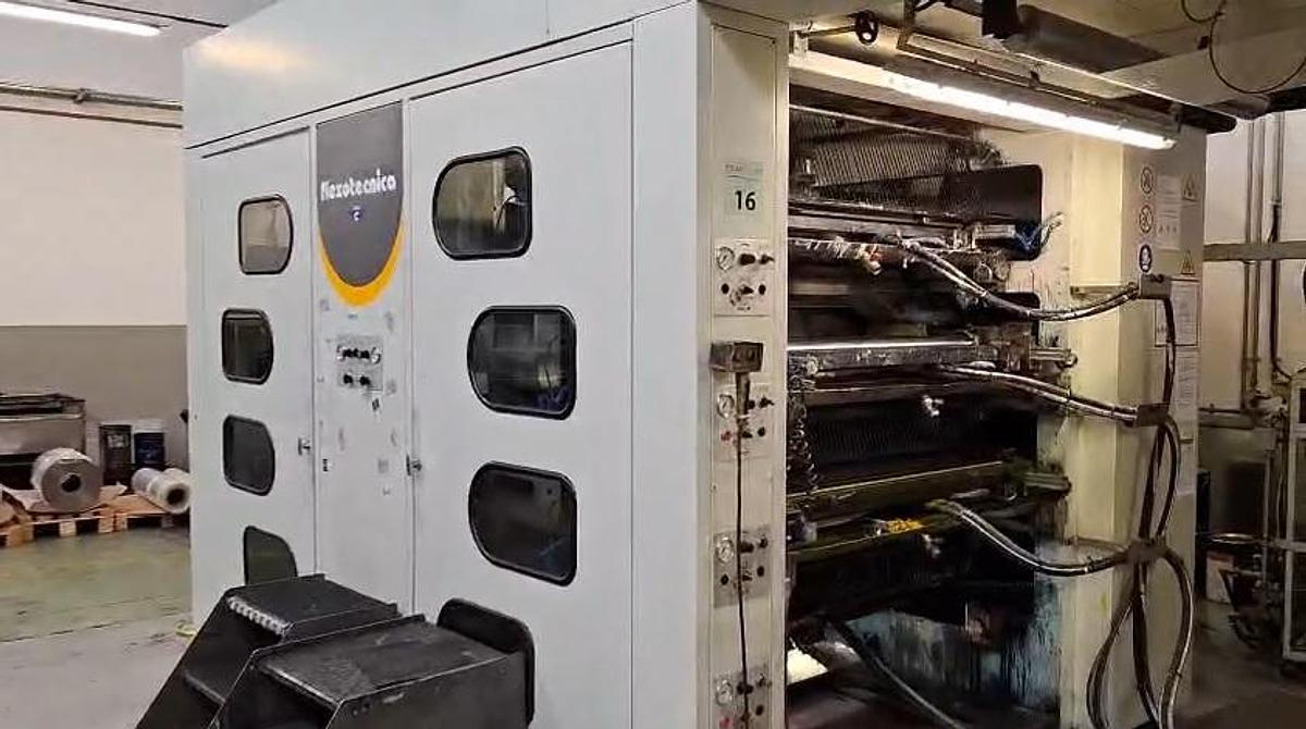 Used (visible in production) 2003 Flexotecnica Tachys-G (gearless) 8 colors C.I. flexo (1300 mm)