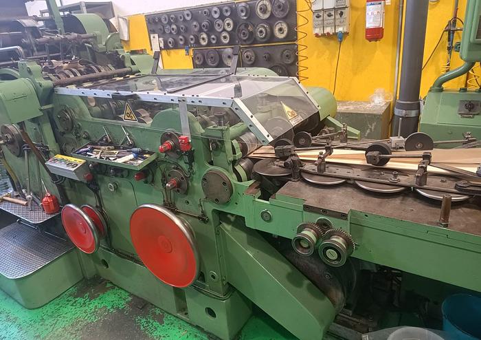 Used (visible in production) W&H TRIUMPH 3 with in-line 3 col. flexo | Square bottom paper bag making machine (1/2 plies bags)