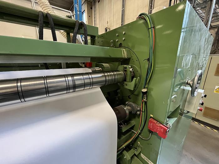 Used (visible in production) 2000 Dusenbery Europe Ltd. slitter rewinder mod. 375