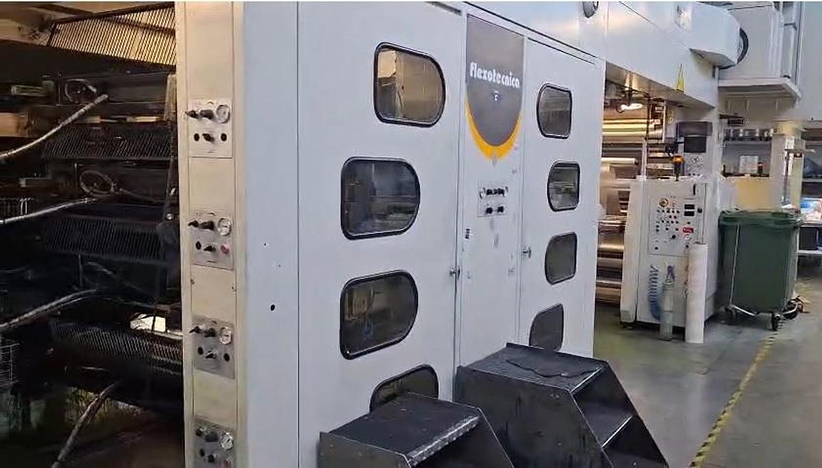 Used (visible in production) 2003 Flexotecnica Tachys-G (gearless) 8 colors C.I. flexo (1300 mm)