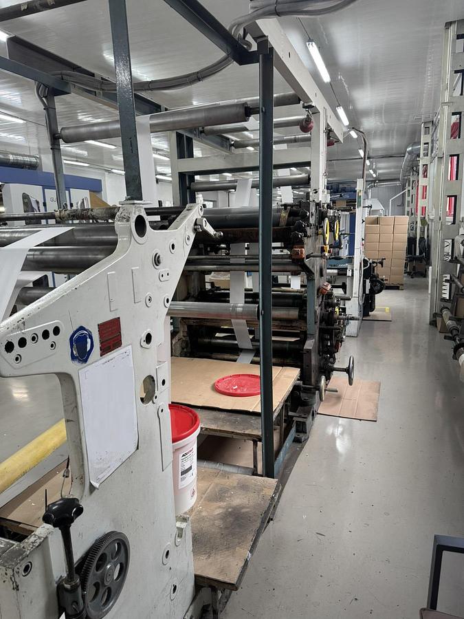 Used (visible in production) W&H MATADOR 26 with in-line flexo printer | Flat and gusseted paper bag making machine
