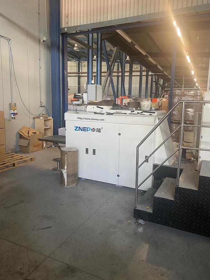 Used (visible in production) 2023 ZNEP ZD-F450Q |  Automatic TWISTED & FLAT handles shopping bag making machine (2 handles unit)