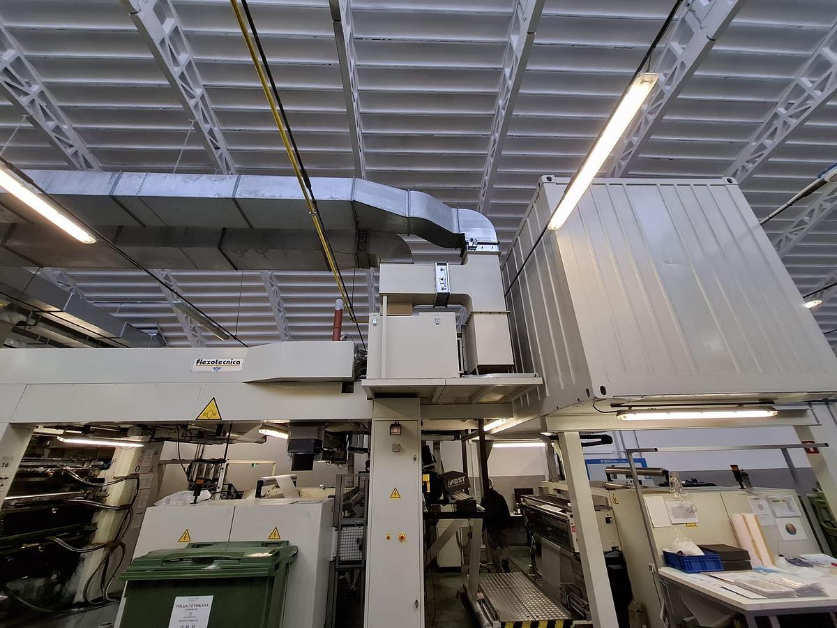 Used (visible in production) 2003 Flexotecnica Tachys-G (gearless) 8 colors C.I. flexo (1300 mm)
