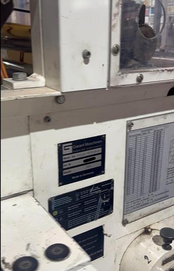 Used (visible in production) 2004 WINDMÖLLER & HÖLSCHER (W&H) NP-38/SERVO - Flat & satchel paper bag making machine