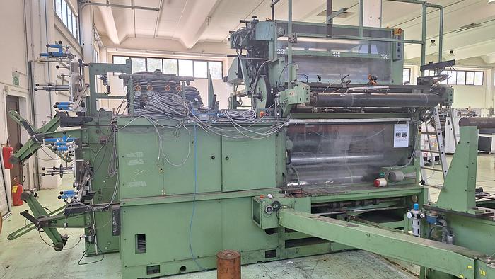 Used (visible in production) 1992 - W&H TRIUMPH 5A (with flat handle unit)