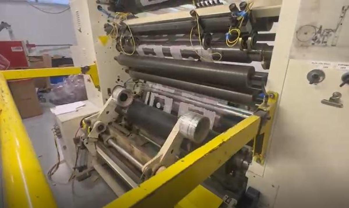 Used (visible in production) 1998 LAEM TR 305/06 SLITTER-REWINDER