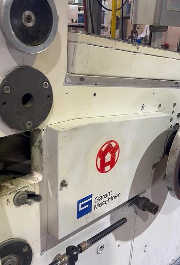 Used (visible in production) 2004 WINDMÖLLER & HÖLSCHER (W&H) NP-38/SERVO - Flat & satchel paper bag making machine